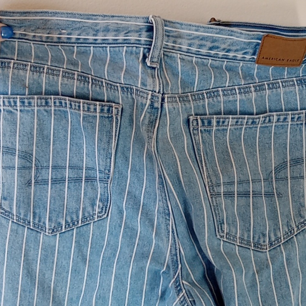 American Eagle size 6R denim white pin stripes. Mom jeans. - Picture 2 of 4